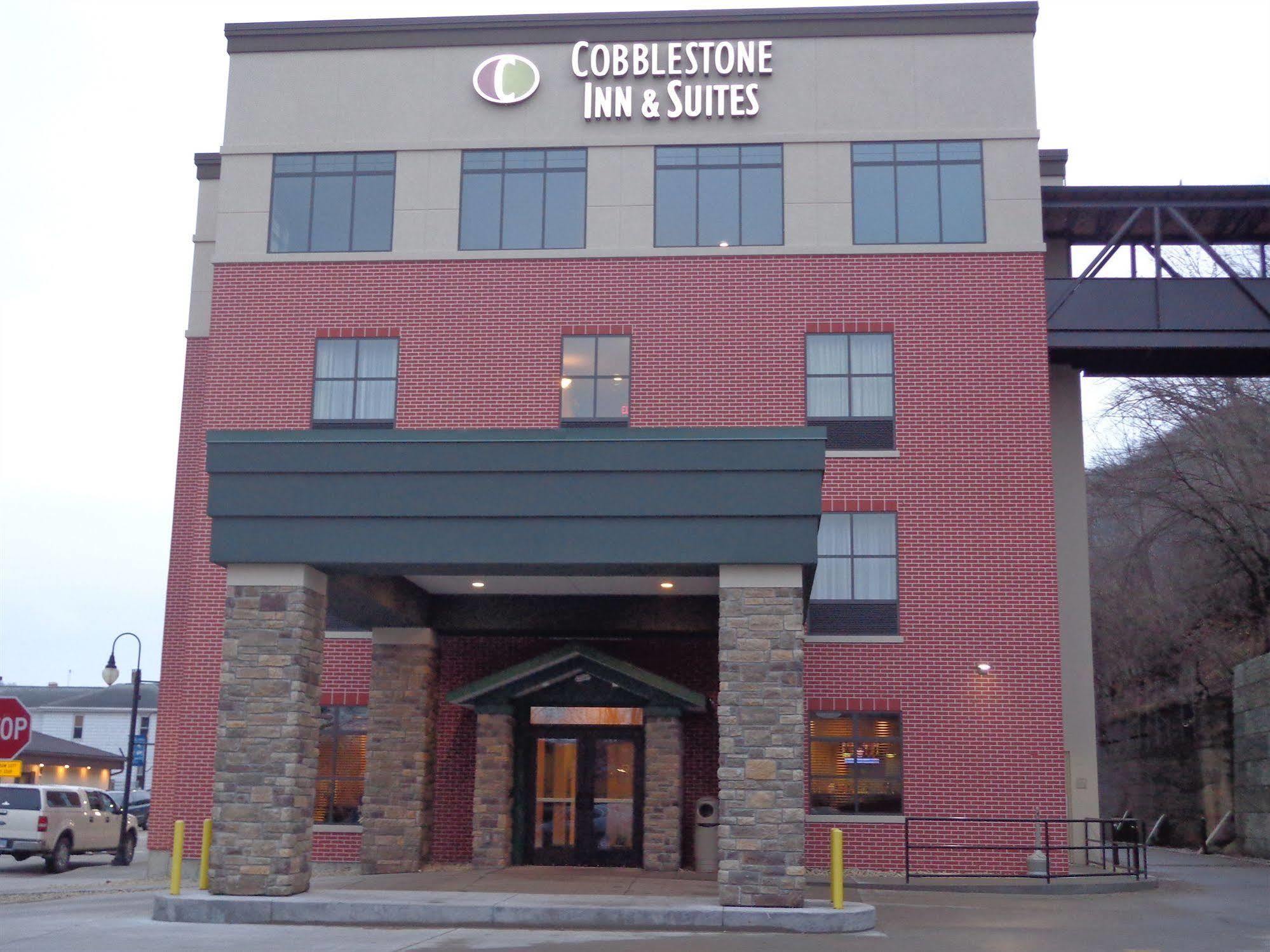 Cobblestone Inn & Suites - Marquette Exterior foto